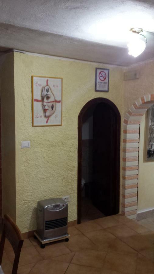 Carrera Longa Apartment Sassari Exterior photo