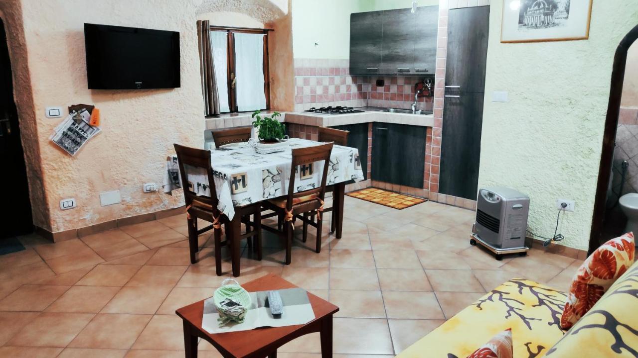 Carrera Longa Apartment Sassari Exterior photo